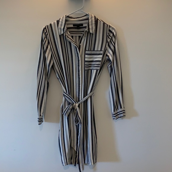 Banana Republic Dresses & Skirts - Banana Republic Navy/White Striped Shirt Dress